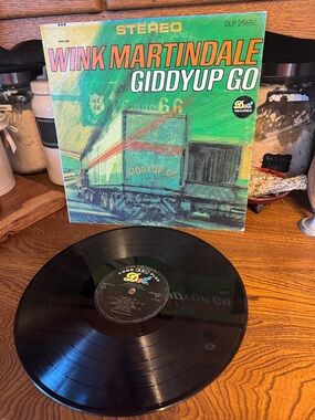 VTG 1966 Wink Martindale Giddyup Go Vinyl LP